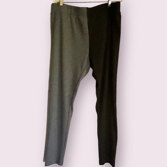 NWOT SHEIN Color Block Two Tone Leggings Plus 3X - Picture 3 of 3